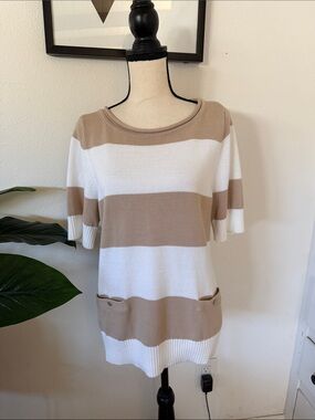 Striped Knit Short Sleeve Sweater - Cream & Tan with front pockets